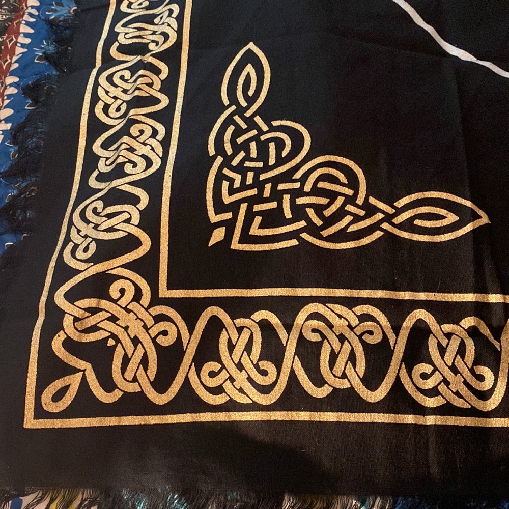 Alter Cloth - Picture 6 of 6
